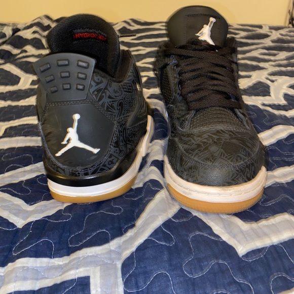 Jordan 4 - Picture 2 of 6